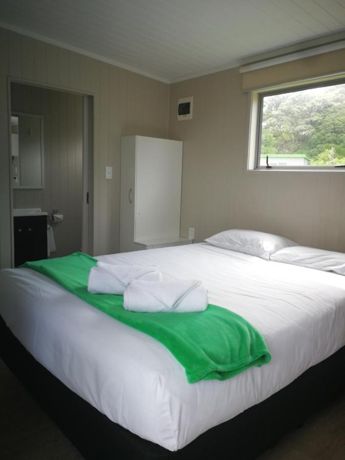 Fitzroy Beach Holiday Park Ню Плимут Екстериор снимка