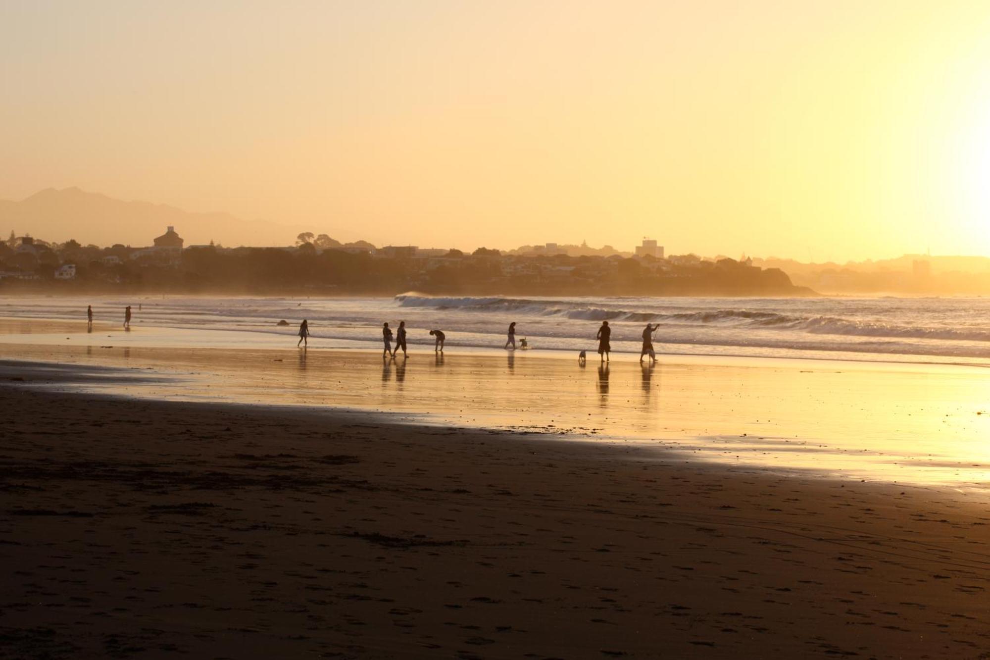 Fitzroy Beach Holiday Park Ню Плимут Екстериор снимка