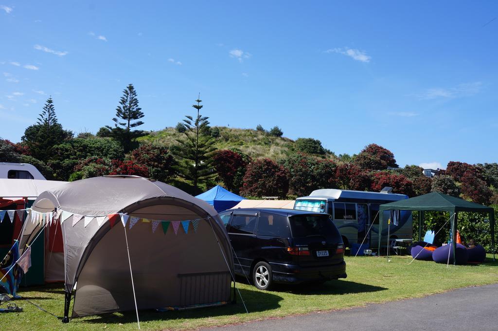 Fitzroy Beach Holiday Park Ню Плимут Екстериор снимка