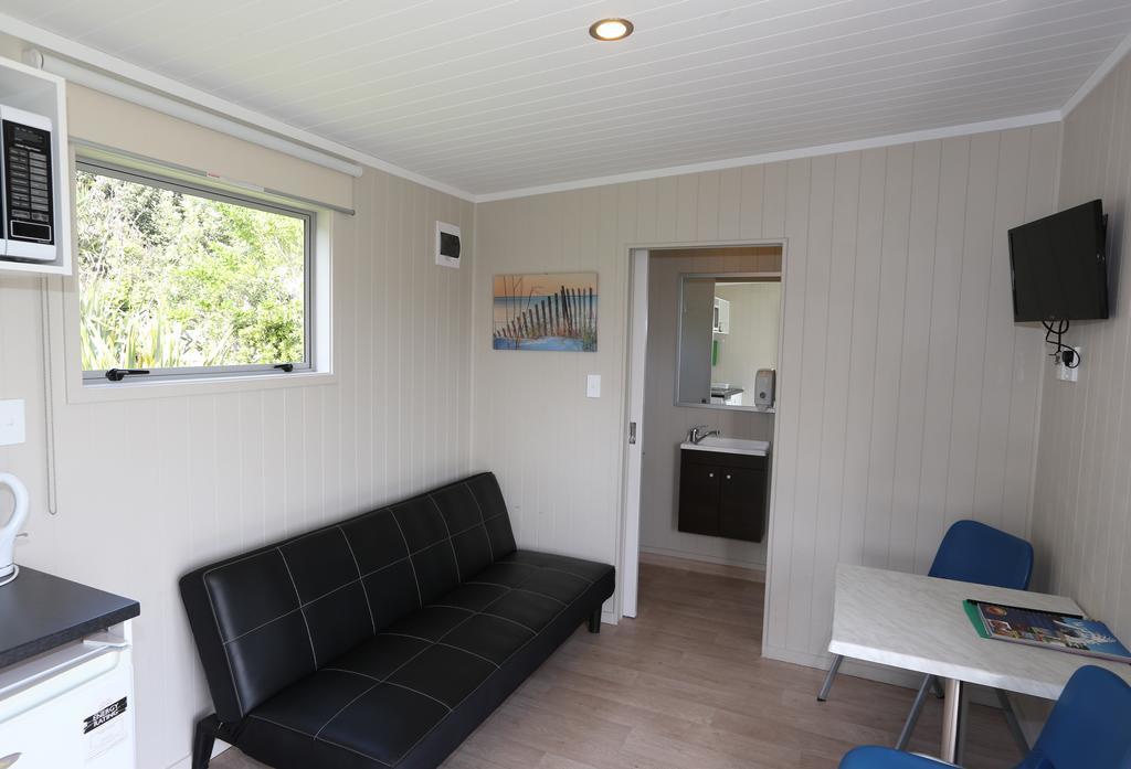 Fitzroy Beach Holiday Park Ню Плимут Екстериор снимка